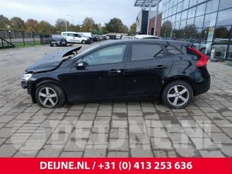 Volvo V-40 V40 (MV), Hatchback 5-drs, 2012 / 2019 2.0 D2 16V picture 4