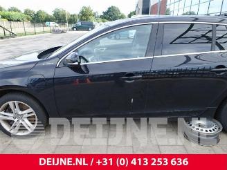 Volvo V-60 V60 I (FW/GW), Combi, 2010 / 2018 2.4 D6 20V Plug-in Hybrid AWD picture 26
