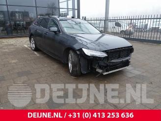 Salvage car Volvo V-90 V90 II (PW), Combi, 2016 2.0 T6 16V AWD 2020/4