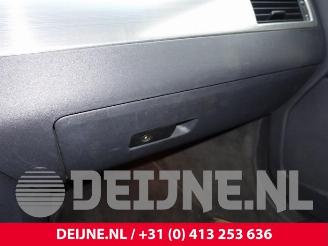 Volvo V-70 V70 (BW), Combi, 2007 / 2016 2.0 D 16V picture 31
