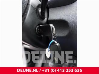 Volkswagen Caddy Caddy III (2KA,2KH,2CA,2CH), Van, 2004 / 2015 1.6 TDI 16V picture 23