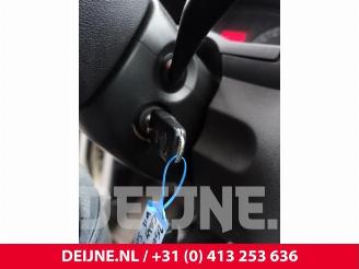 Volkswagen Caddy Caddy III (2KA,2KH,2CA,2CH), Van, 2004 / 2015 2.0 SDI picture 28