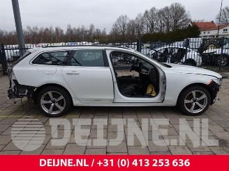 Volvo V-90 V90 II (PW), Combi, 2016 2.0 B6 Mild Hybrid AWD picture 8