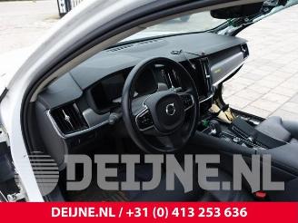 Volvo V-90 V90 II (PW), Combi, 2016 2.0 B6 Mild Hybrid AWD picture 12