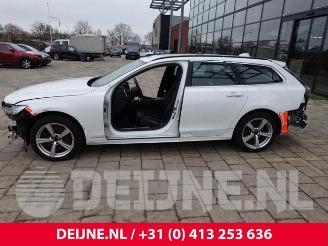 Volvo V-90 V90 II (PW), Combi, 2016 2.0 B6 Mild Hybrid AWD picture 4