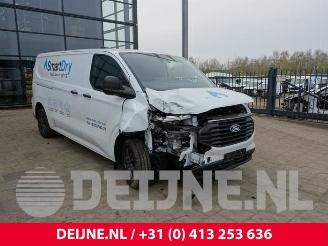 Vrakbiler auto Ford Transit Transit Custom, Van, 2023 2.0 EcoBlue 170 2024/5