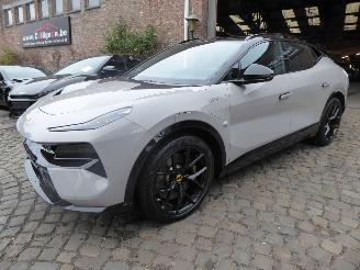 krockskadad bil auto Lotus Eletre  2024/12