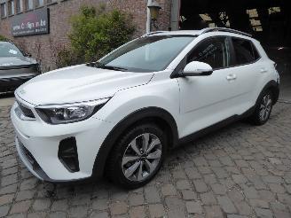 Unfallwagen Kia Stonic  2025/5