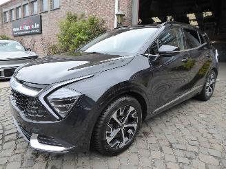 damaged passenger cars Kia Sportage CRDI 2022/8