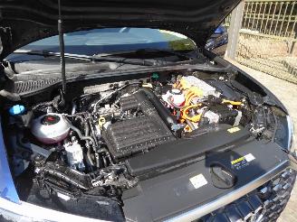 Audi Q3 Sportback 45 TFSI e S line picture 32