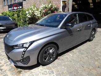 Voiture accidenté Peugeot 308 SW Active Pack 2024/7