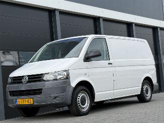 skadebil bedrijf Volkswagen Transporter 2.0 TDI Airco 2010/1