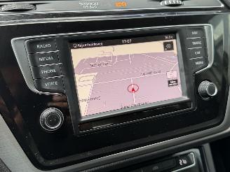Volkswagen Touran 1.6 TDI Navi Camera * 7-PERS * Euro-6 picture 10