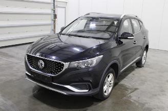 Vrakbiler auto MG ZS  2021/10