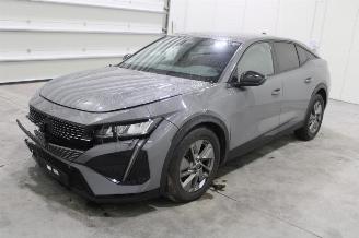 krockskadad bil auto Peugeot 408  2024/1