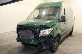 krockskadad bil auto Mercedes Sprinter  2024/5