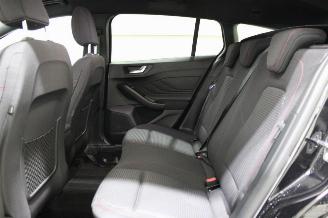 Ford Focus  picture 11