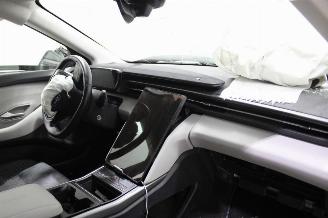 Ford Explorer  picture 10