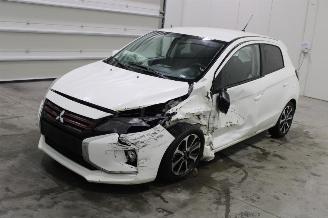 damaged passenger cars Mitsubishi Space-star Space Star 2024/1