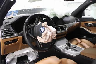 BMW 3-serie 320 picture 11