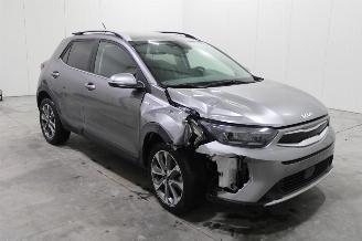 Damaged car Kia Stonic  2023/12