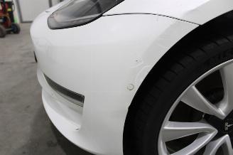 Tesla Model 3  picture 10