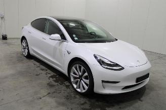 Tesla Model 3  picture 2