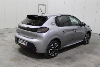 Peugeot e-208  picture 3