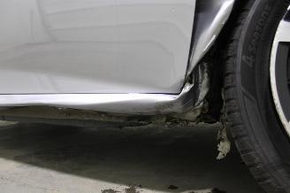 Peugeot e-208  picture 23