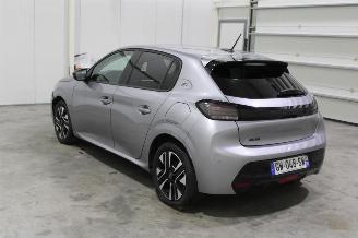 Peugeot e-208  picture 4