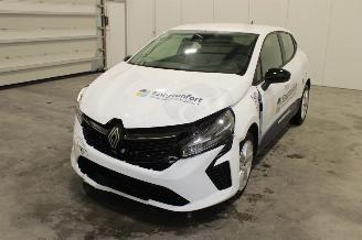 Schadeauto Renault Clio  2024/4