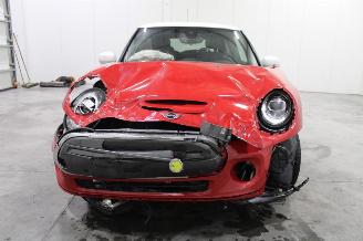 Mini Cooper SE picture 6