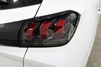 Peugeot 208  picture 24