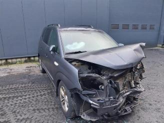 krockskadad bil auto Ssang yong Rodius Rodius, MPV, 2005 2.2 SV 220 e-XDi 16V 2WD 2017/4