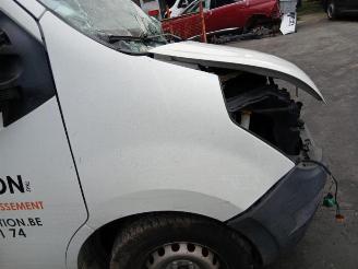 Renault Master Master III (EV/HV/UV/VA/VB/VD/VF/VG/VJ), Chassis-Cabine, 2010 2.3 dCi 150 16V FWD picture 7