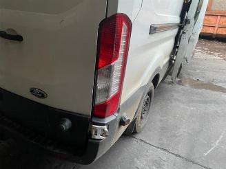 Ford Transit  picture 13