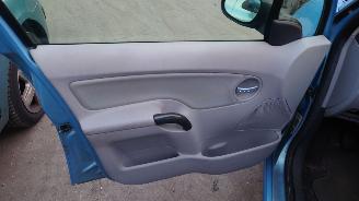 Citroën C3 2002 1.6 16v NFU Blauw KMYB onderdelen picture 9