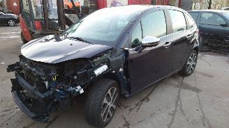 Vrakbiler auto Citroën C3 2014 1.6 HDI 9HP Blauw EKU onderdelen 2014/1