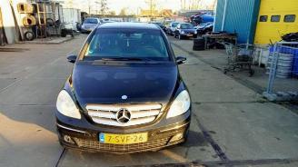 Salvage car Mercedes B-klasse B (W245), Hatchback, 2005 / 2011 2.0 B-200 16V 2006/1