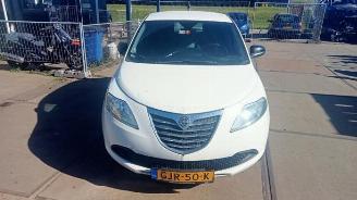Uttjänta bilar auto Lancia Ypsilon Ypsilon (312), Hatchback, 2011 0.9 TwinAir 85 2013/4