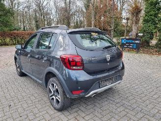 Dacia Sandero Stepway BlueDCI 95 Airco Navi picture 3