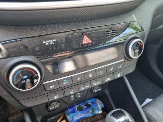 Hyundai Tucson 1.6 T-GDI Aut. 130KW Navi Stoelverw Led picture 14