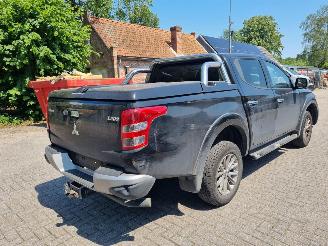 Mitsubishi L-200 2.4 DI-D Aut Doublecab picture 3