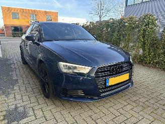 Vaurioauto  passenger cars Audi A3 AUT. S-TRONIC S-LINE / CAMERA / NAVI / CLIMATE / FULL-LED / SCHADEVRIJ! 2019/7