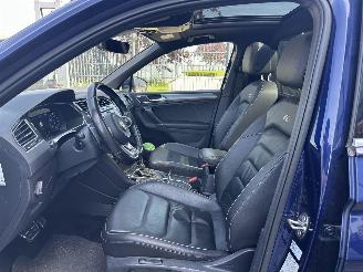 Volkswagen Tiguan 2.0TDI 4-MOTION FULL R-LINE DAMAGE FREE / ALL OPTIONS PANO/SIDE ASSIST/KEYLESS/DYNAUDIO/360CAM picture 7