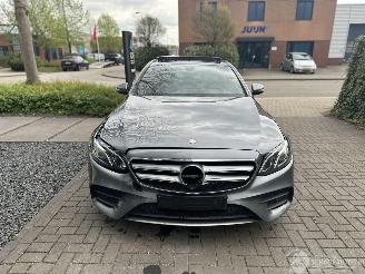 Mercedes E-klasse 200 AMG PANO/LED/19INCH picture 4