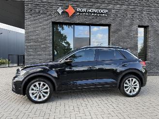 Voiture accidenté Volkswagen T-Roc 1.5 TSI 150PK DSG7 R-Line 2025/5