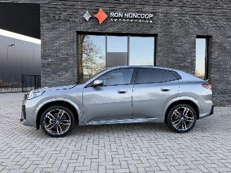 BMW iX2 eDrive20 73kWh 204PK Aut. M-Sport VOLL! picture 1