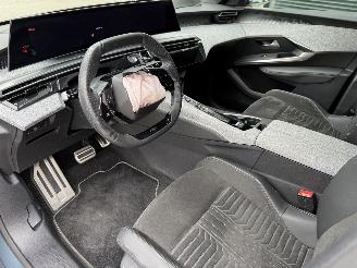 Peugeot e-5008 GT NEW MODEL! 73kWh 214PK Aut. 7-personen picture 17