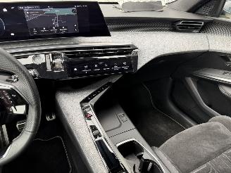 Peugeot e-5008 GT NEW MODEL! 73kWh 214PK Aut. 7-personen picture 20